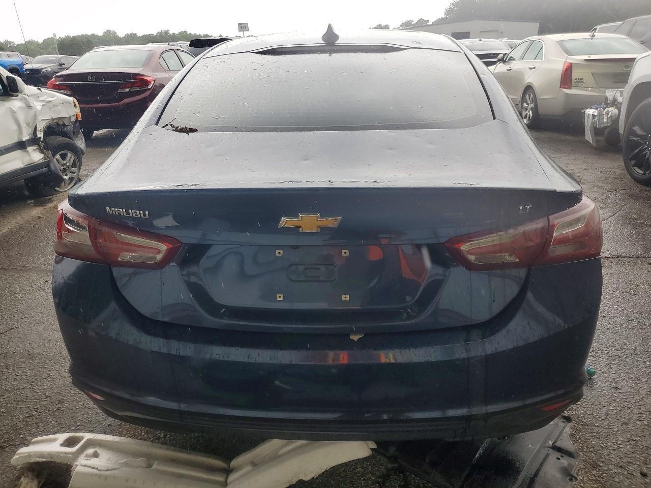 2022 Chevrolet Malibu Lt - Фото 6