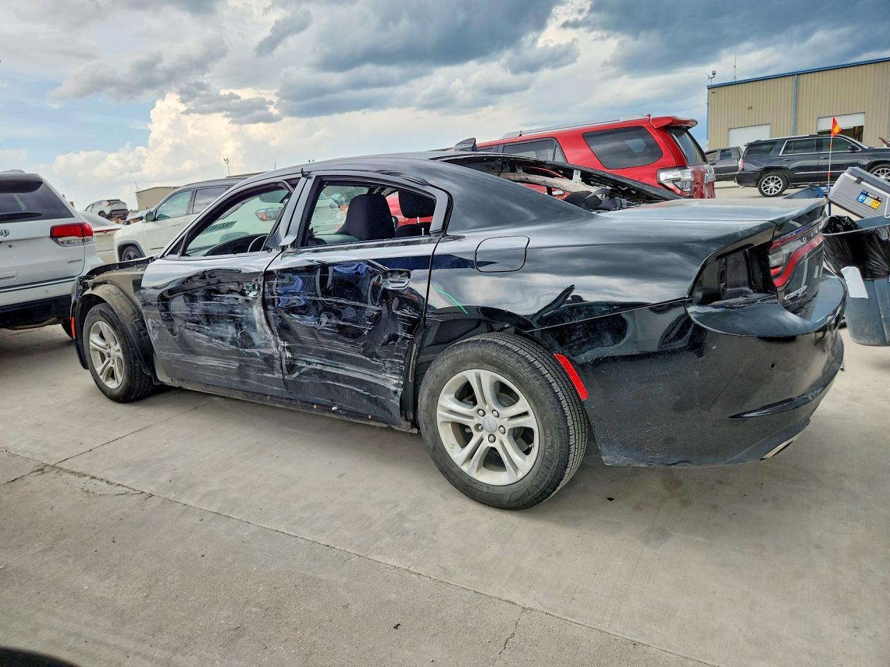 2023 Dodge Charger Sxt - Image 2