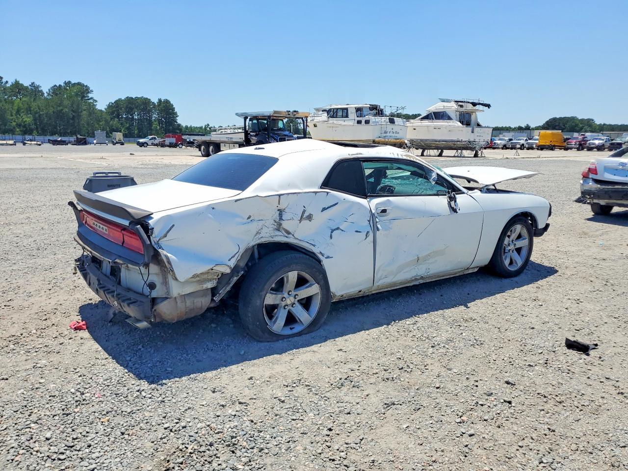 2014 Dodge Challenger Sxt - Фото 3