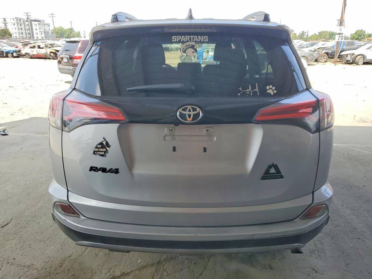 2018 Toyota Rav4 Adventure - Фото 6
