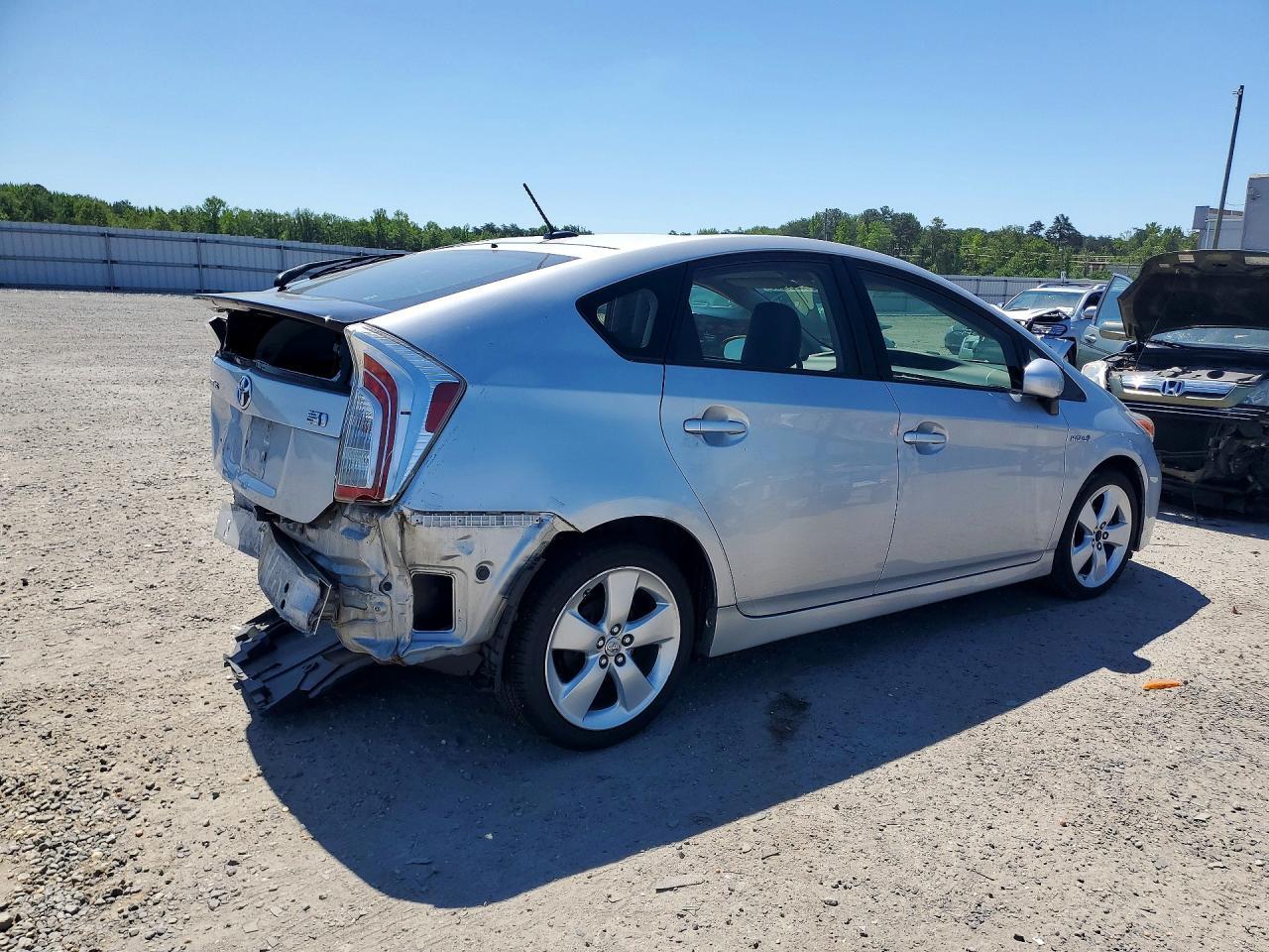 2015 Toyota Prius Five - Фото 3