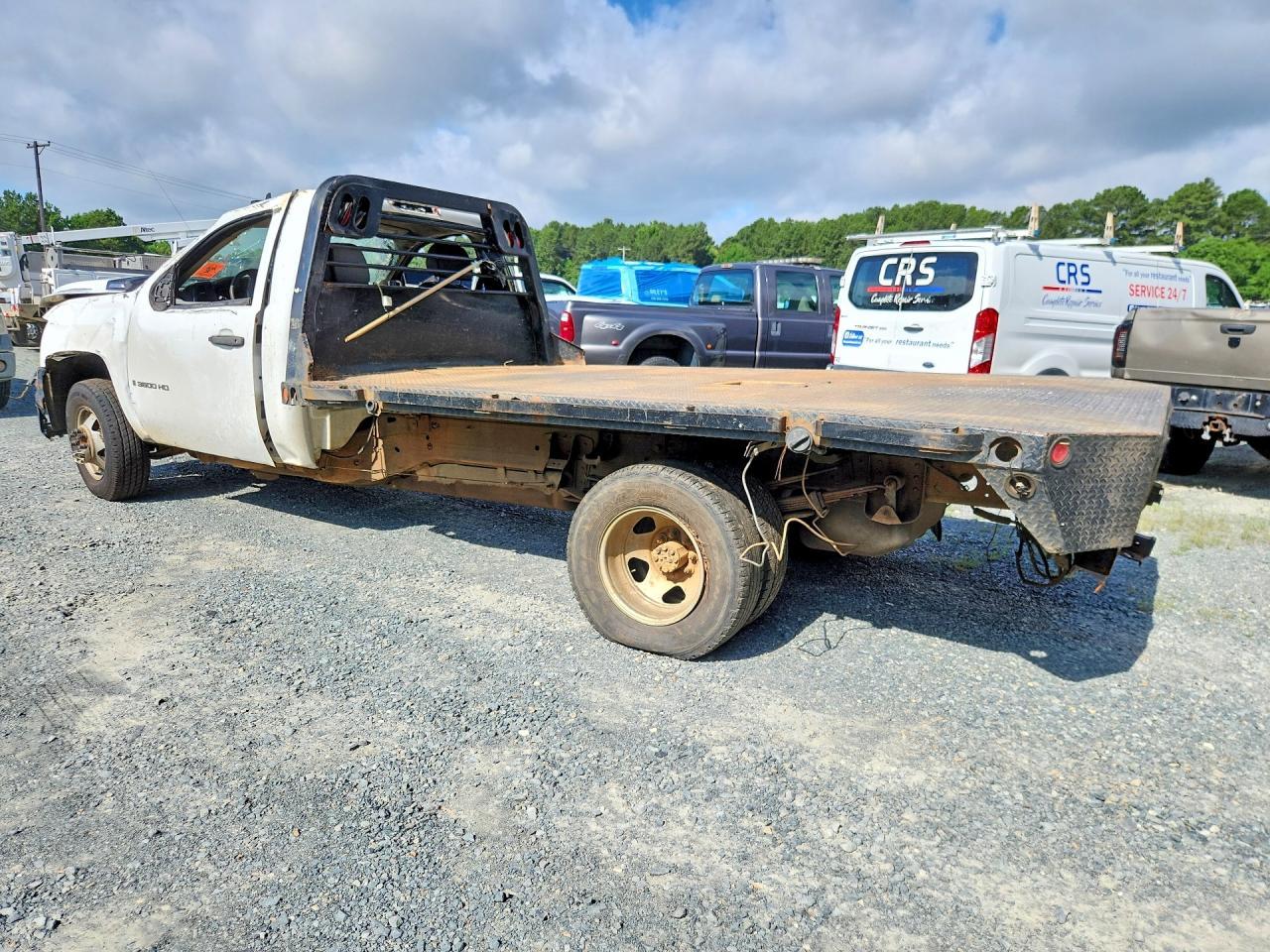 2009 Chevrolet Silverado C3500 - Фото 2