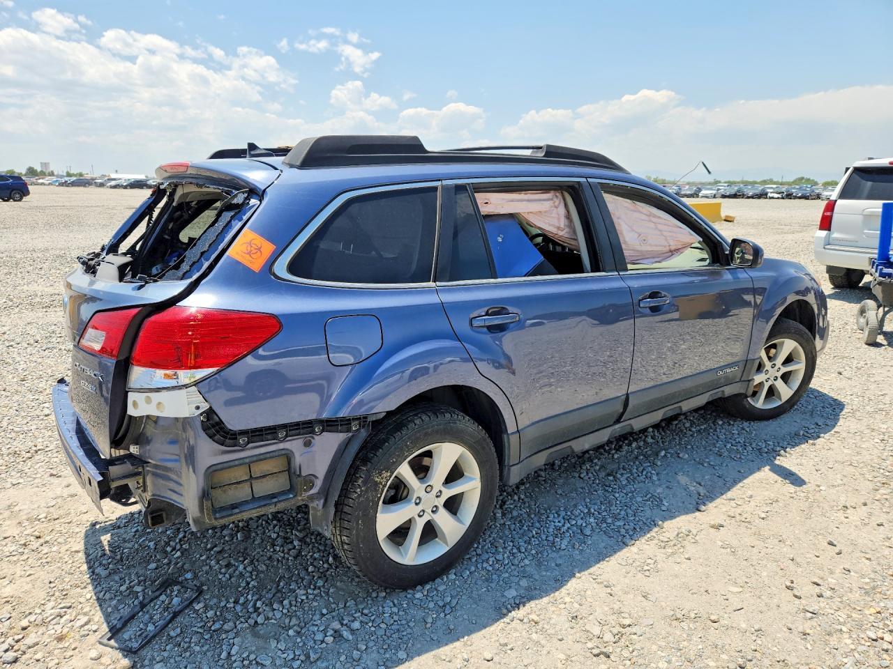 2014 Subaru Outback 2.5I Premium - Image 3
