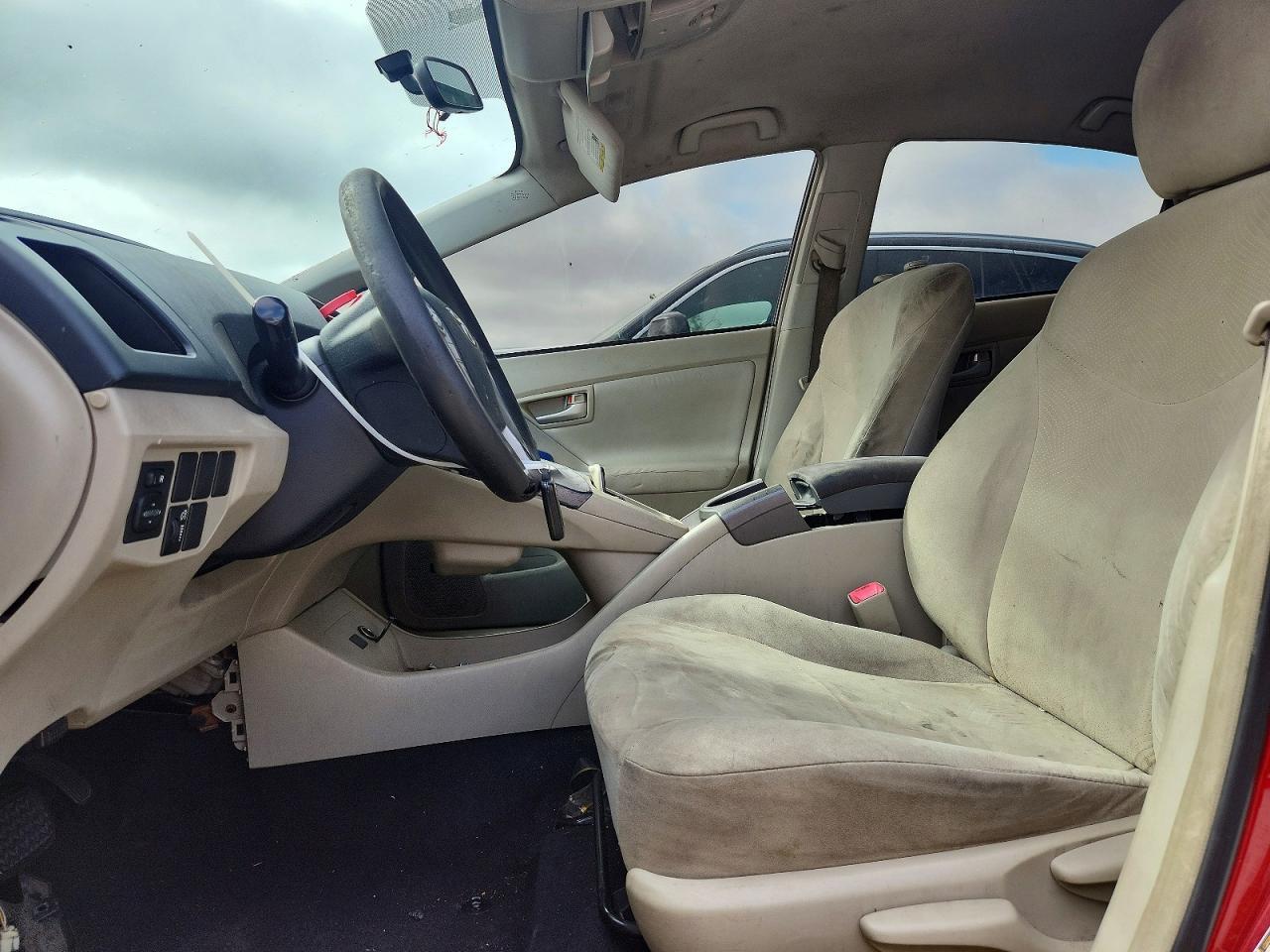 2013 Toyota Prius Two - Фото 7