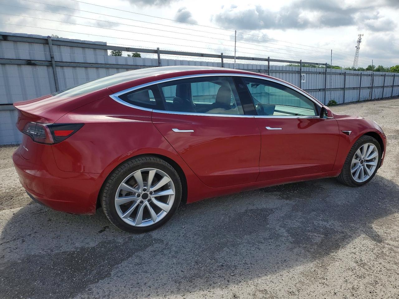 2018 Tesla Model 3 - Фото 3