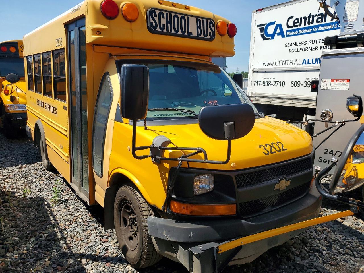 2011 Chevrolet Express School Bus - Фото 4