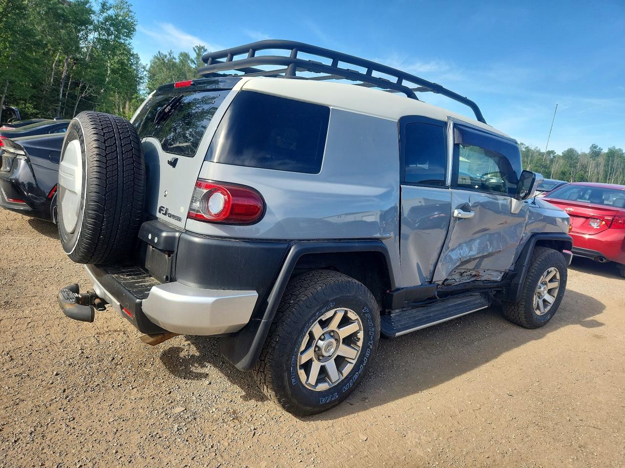 2014 Toyota Fj Cruiser Base - Image 3