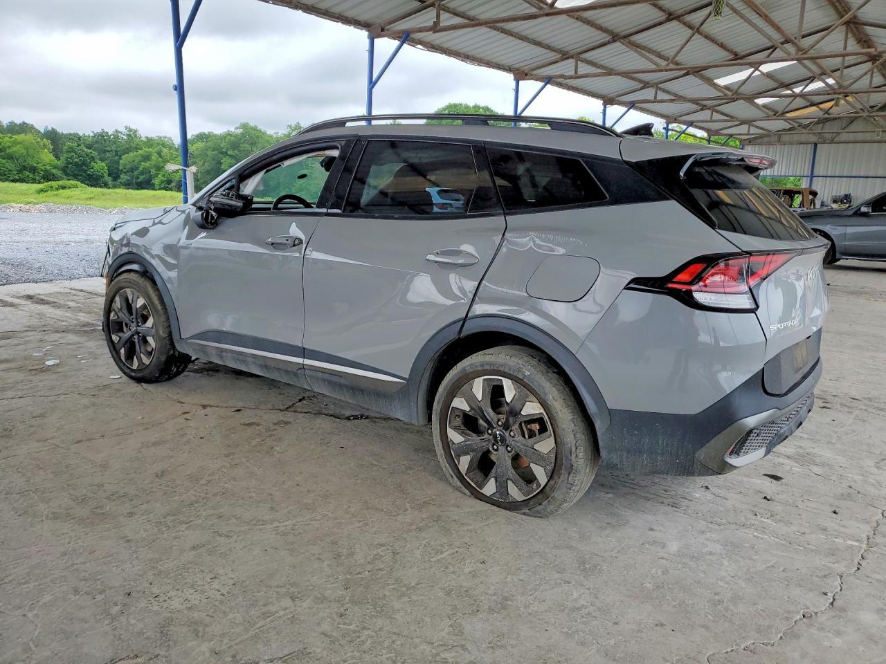 2023 Kia Sportage X Line - Image 2