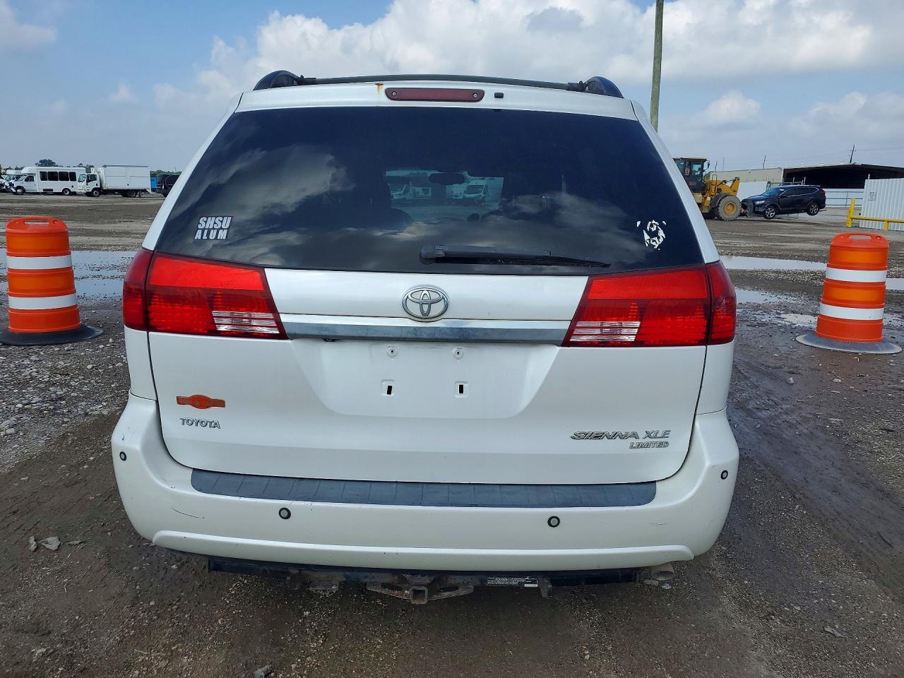 2004 Toyota Sienna Xle Limited 7 Passenger - Image 6