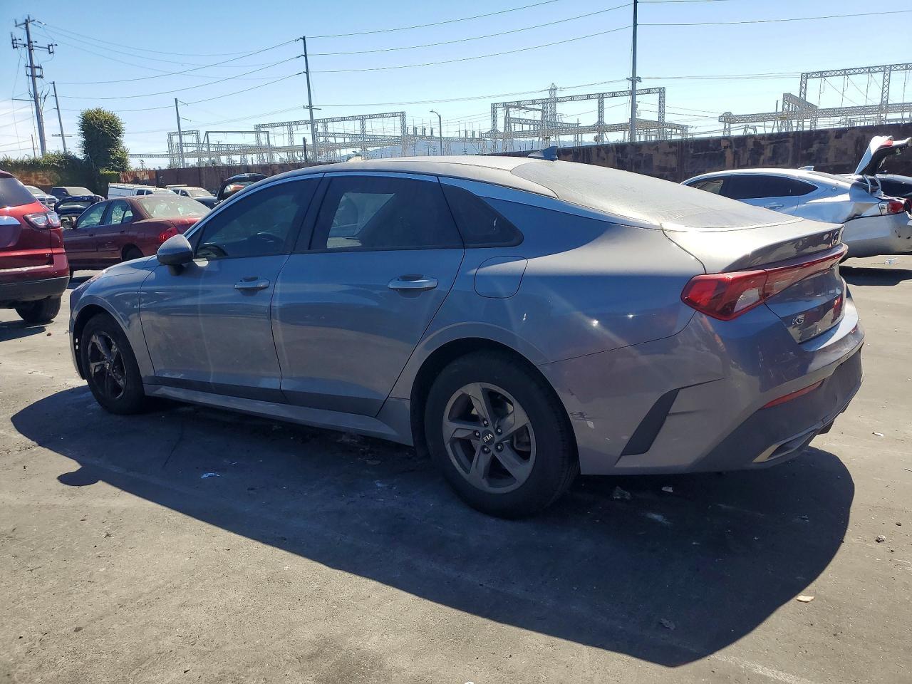 2021 Kia K5 Lx - Фото 2