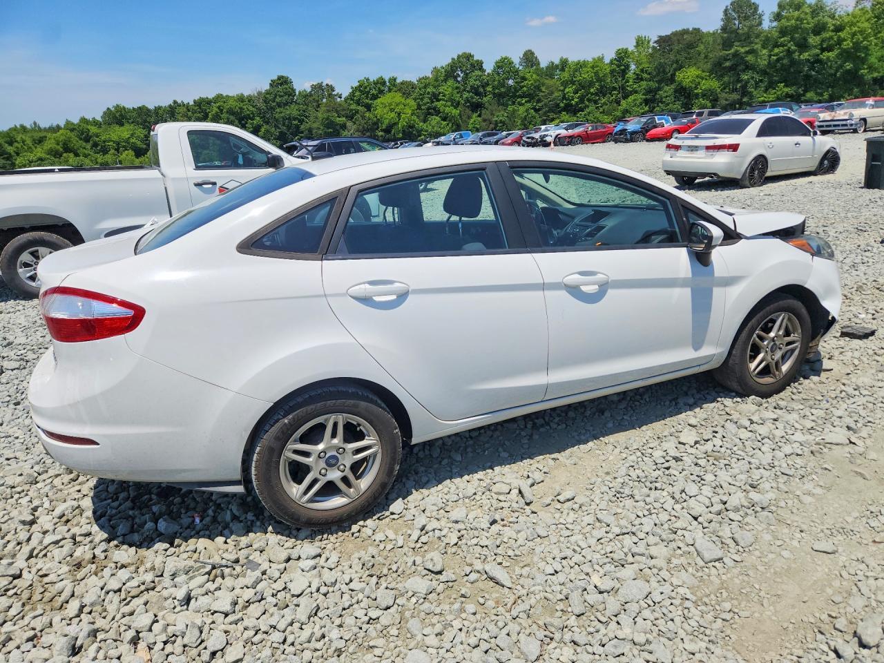2019 Ford Fiesta S - Фото 3