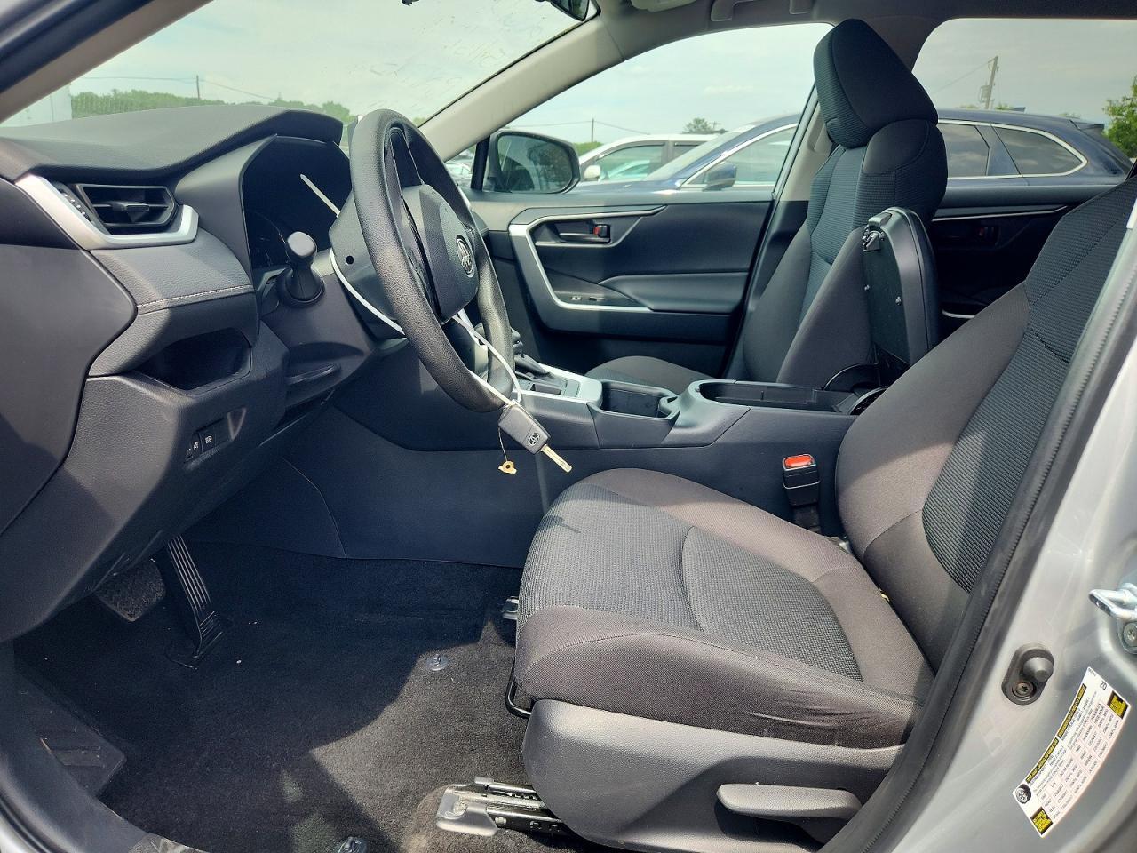 2025 Toyota Rav4 Le - Фото 7