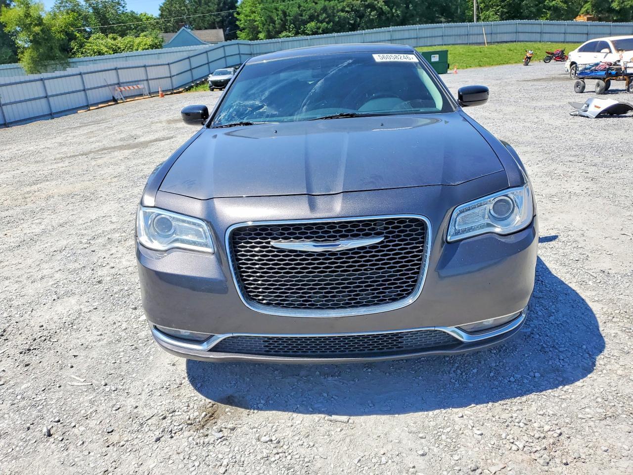2015 Chrysler 300 - Image 5