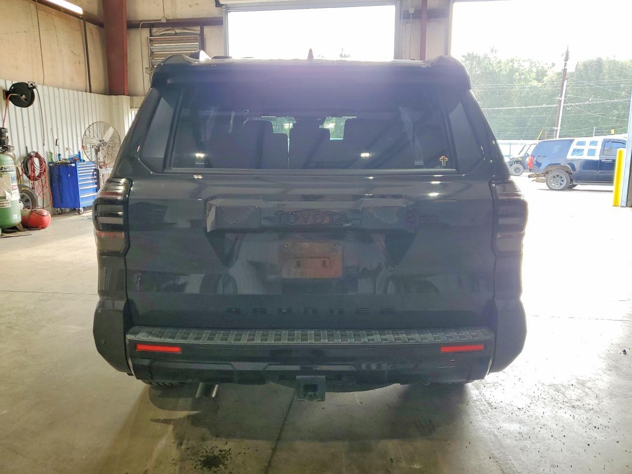 2026 Toyota 4Runner - Фото 6
