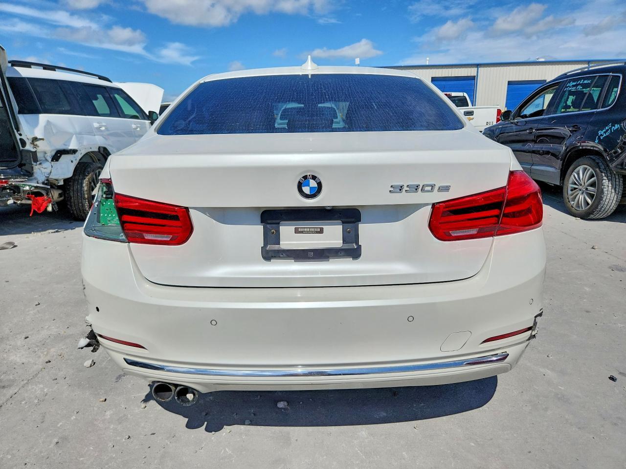 2017 BMW 330E - Image 6