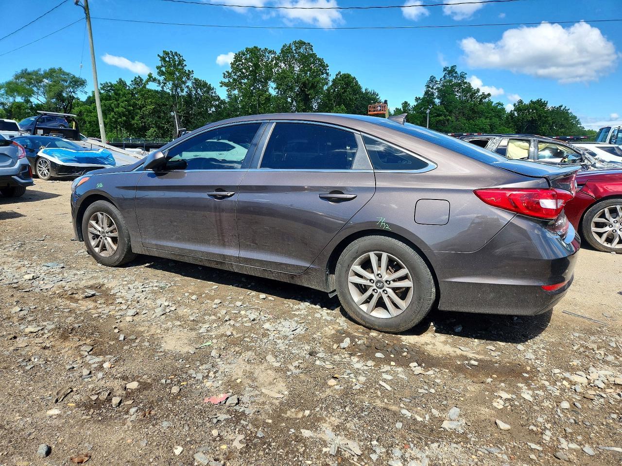 2016 Hyundai Sonata Se - Фото 2