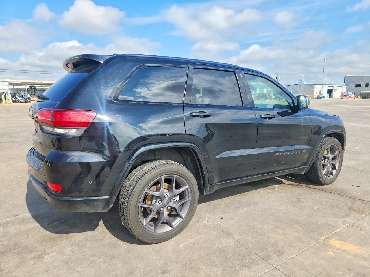 2021 Jeep Grand Cherokee - Image 3