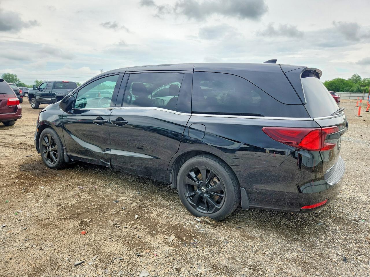 2023 Honda Odyssey Sport-L - Image 2