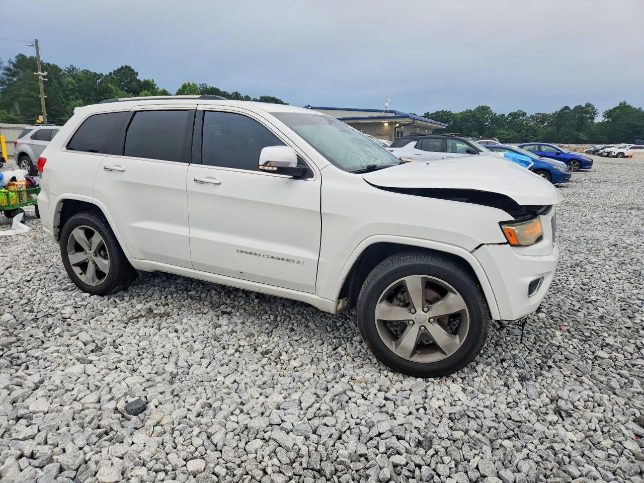 2014 Jeep Grand Cherokee Overland - Image 4
