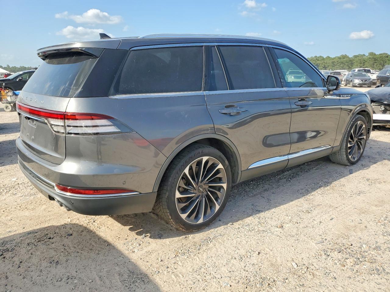 2022 Lincoln Aviator Reserve - Фото 3