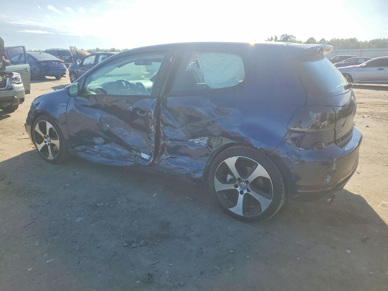 2010 Volkswagen Gti - Фото 2