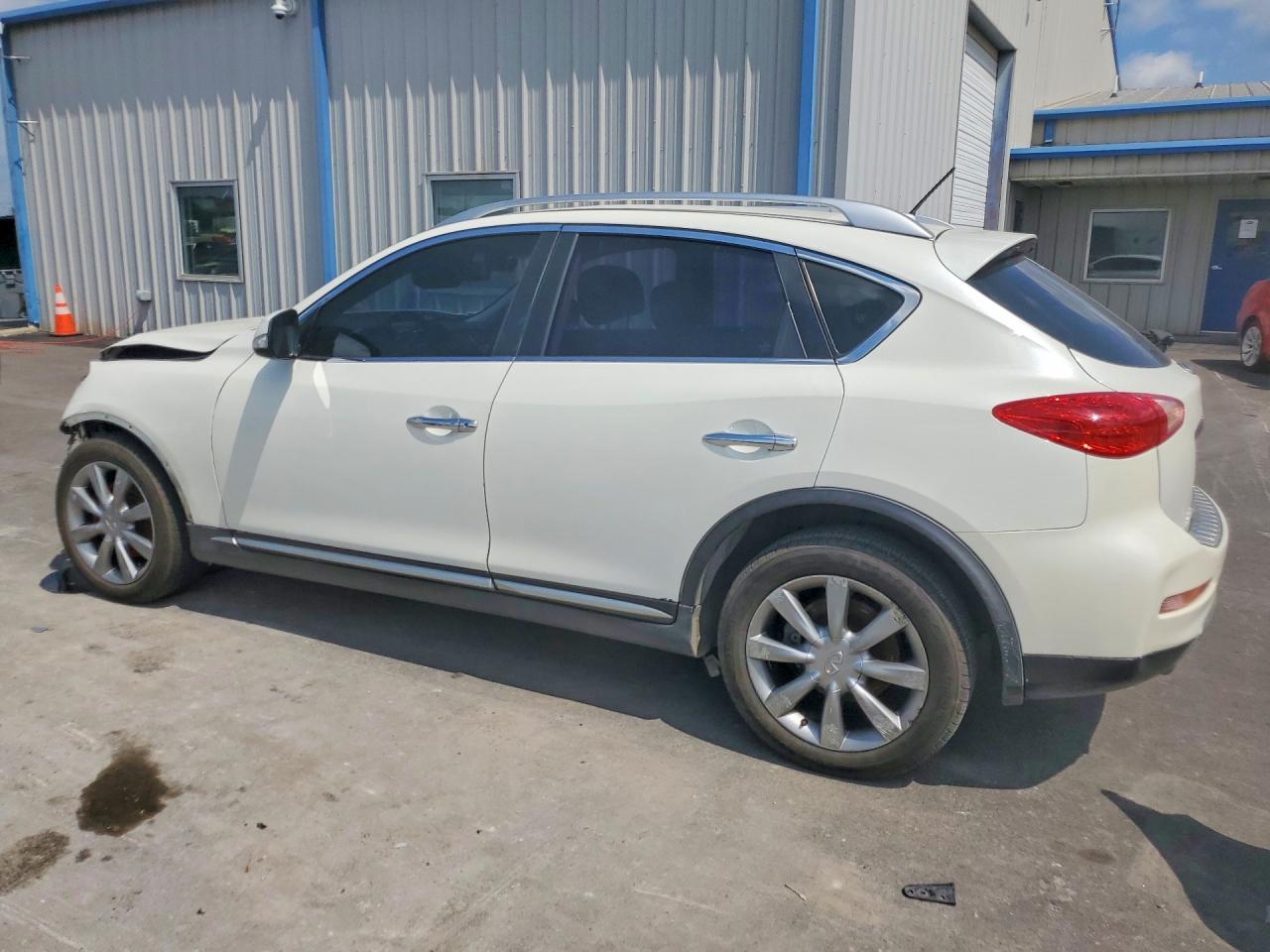 2016 Infi Qx50 - Фото 2