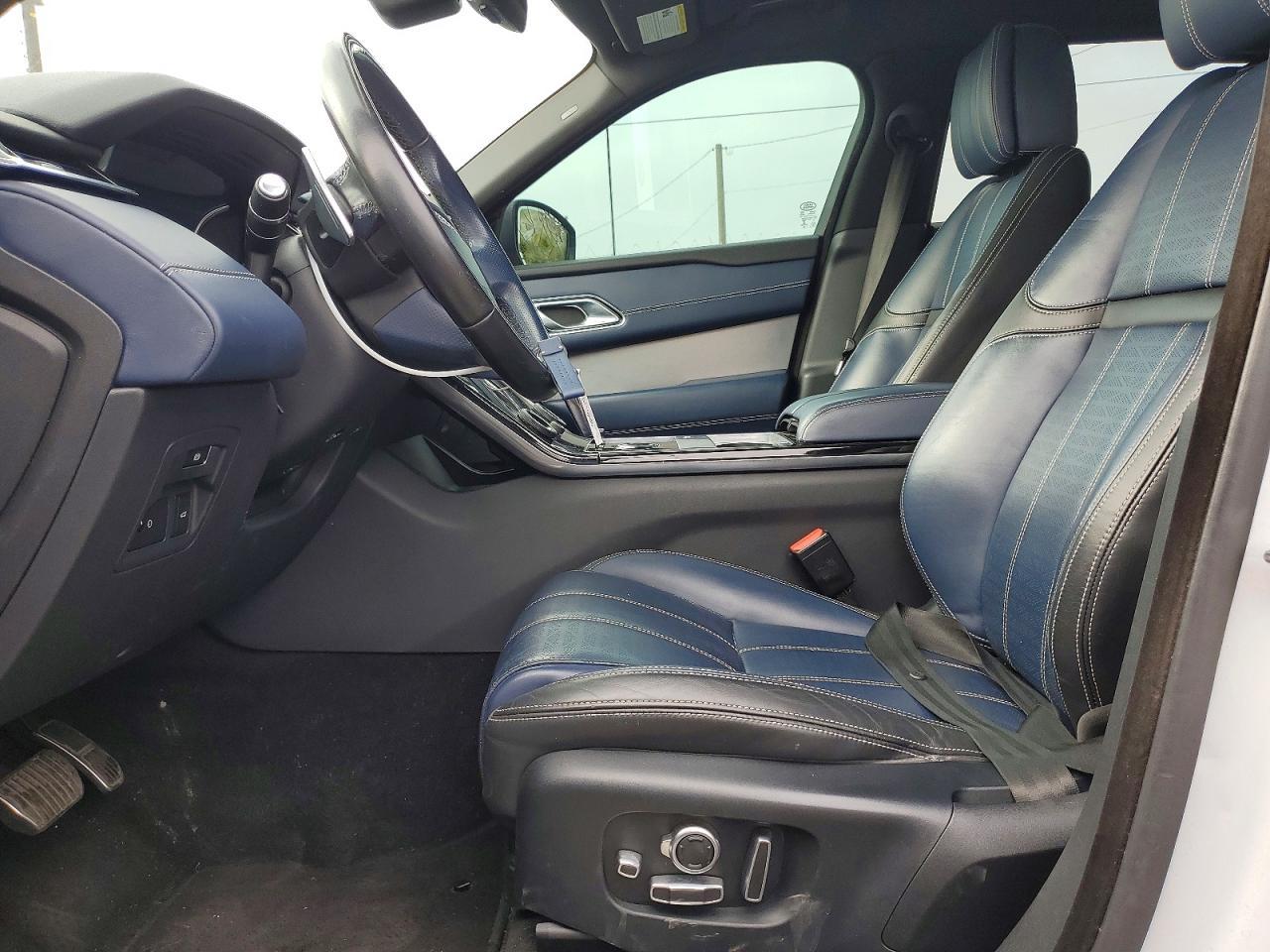 2019 Land Rover Range Rover Velar R-Dynamic Se - Image 7