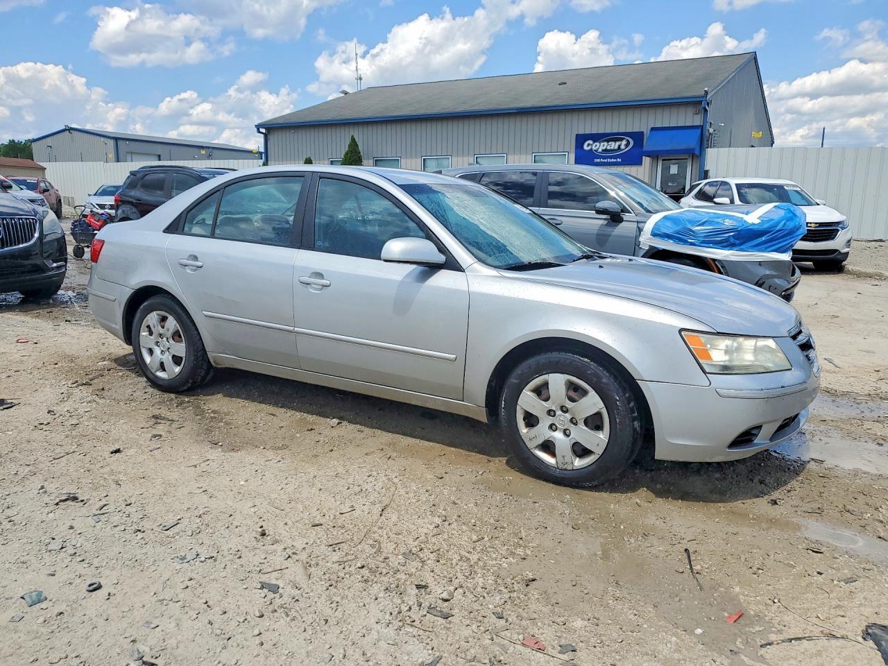 2010 Hyundai Sonata Gls - Image 4