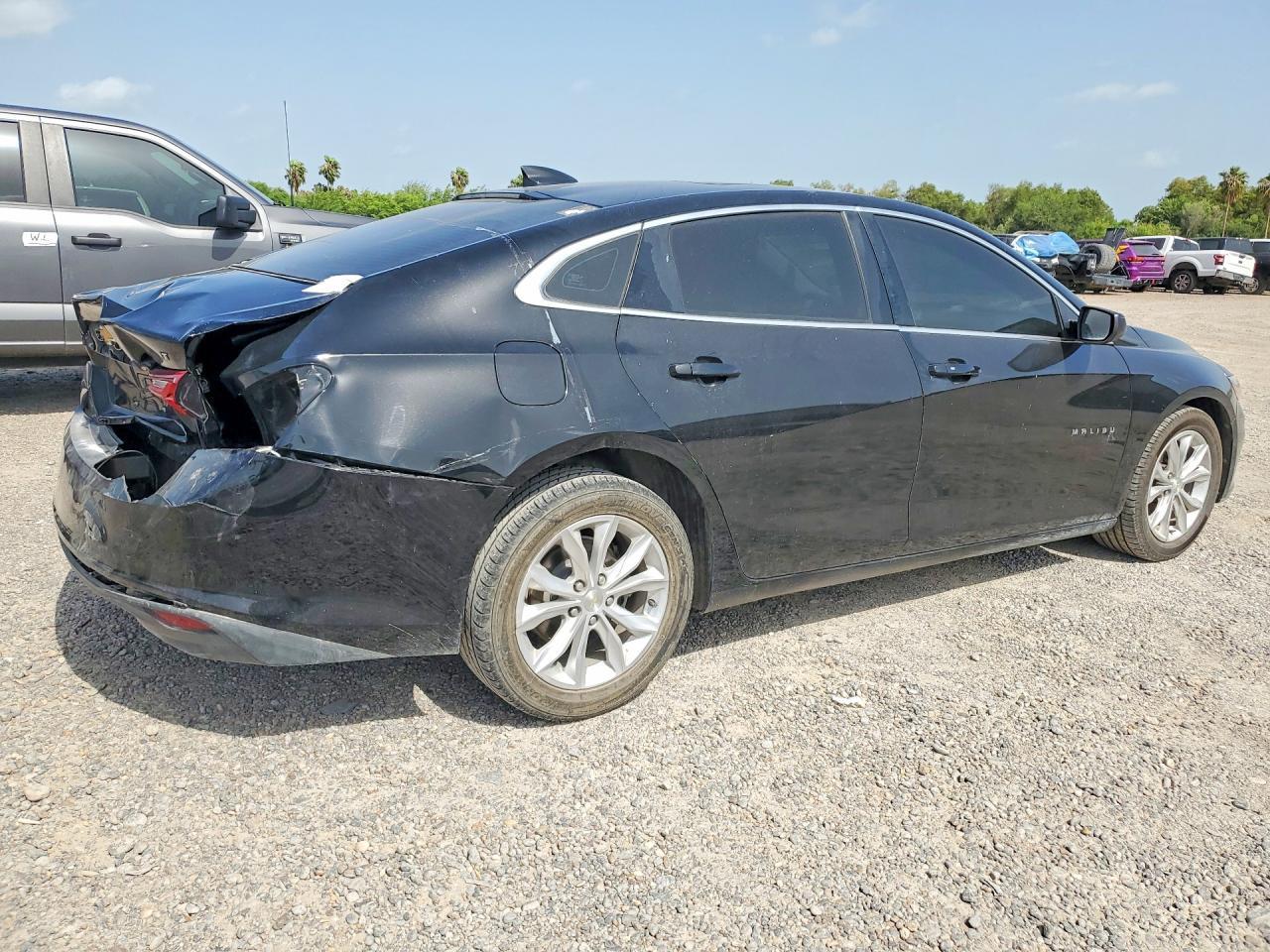 2020 Chevrolet Malibu - Фото 3
