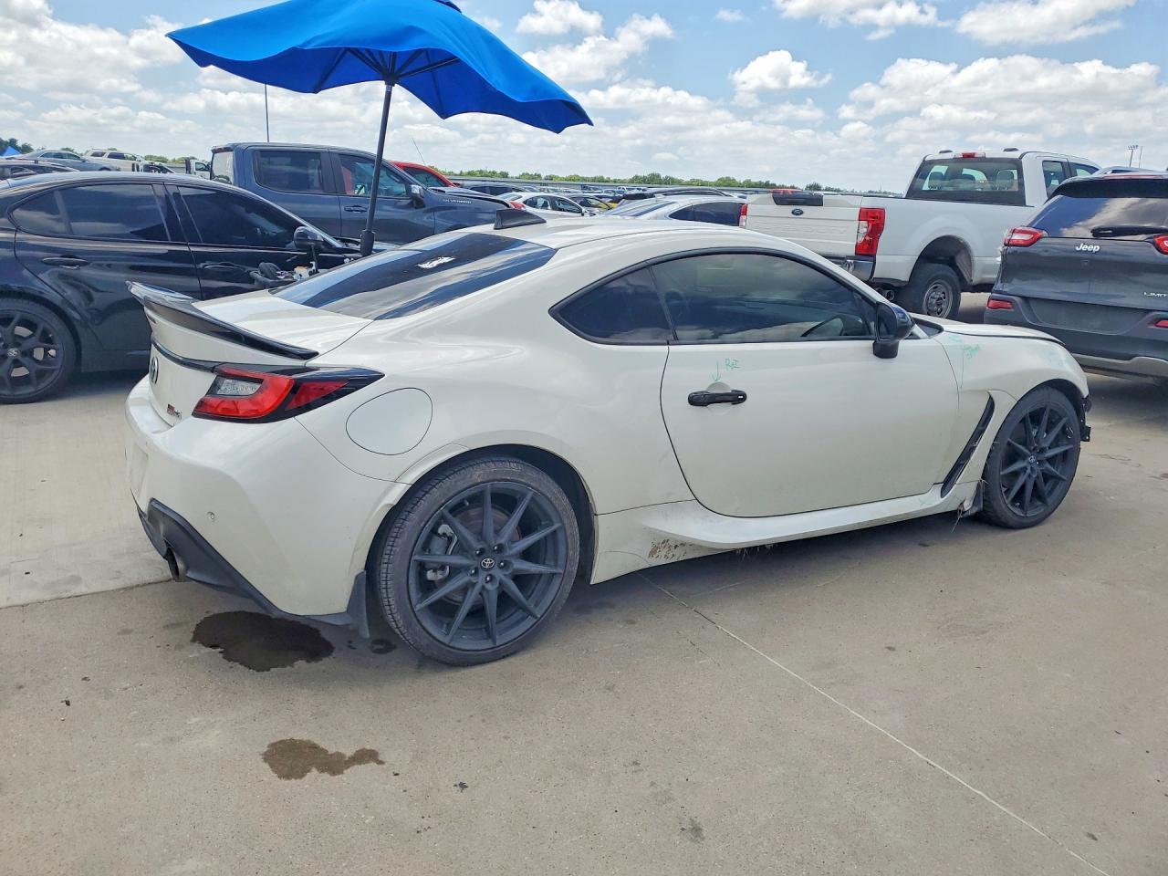 2023 Toyota Gr 86 Premium - Фото 3