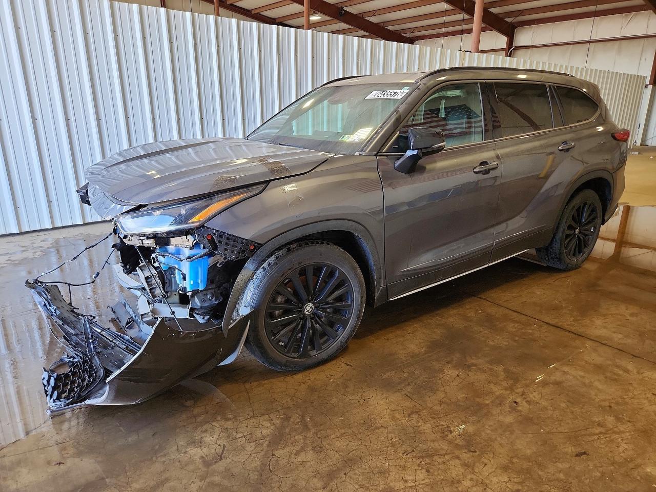 2023 Toyota Highlander Xse