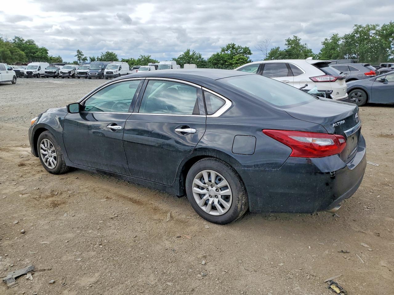 2018 Nissan Altima 2.5 S - Image 2