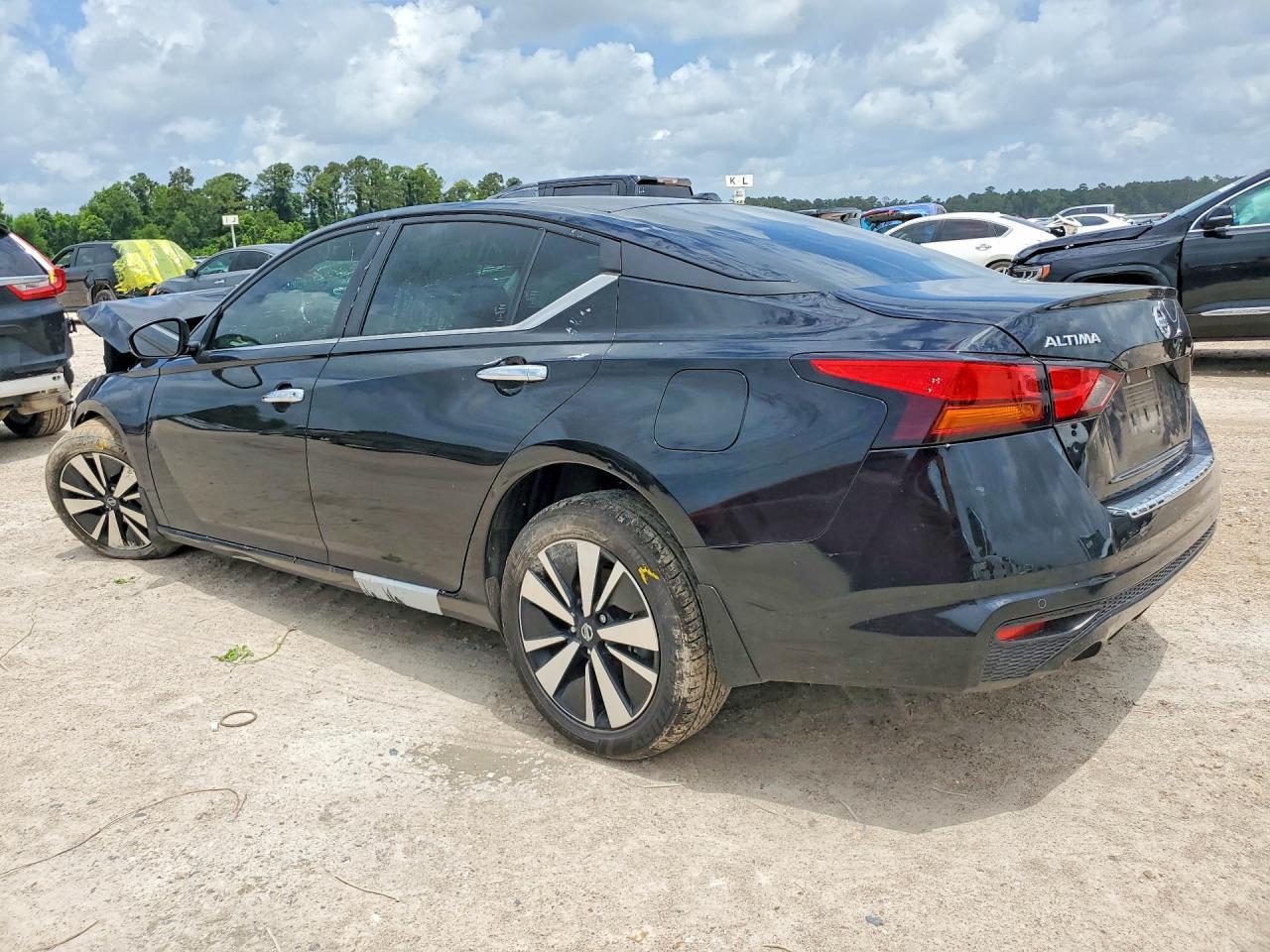2022 Nissan Altima Sv - Фото 2