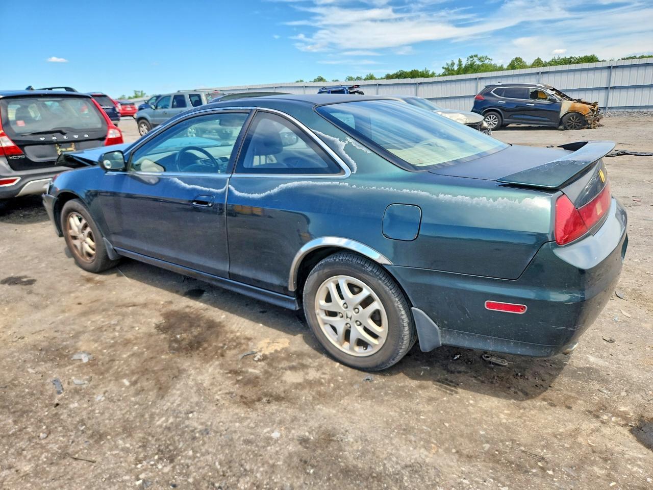 2001 Honda Accord Ex - Image 2