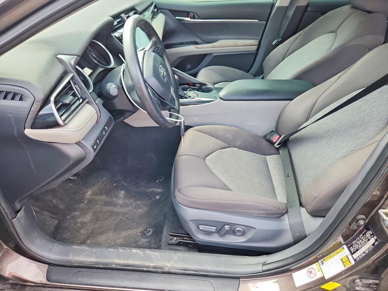 2019 Toyota Camry Le - Фото 7
