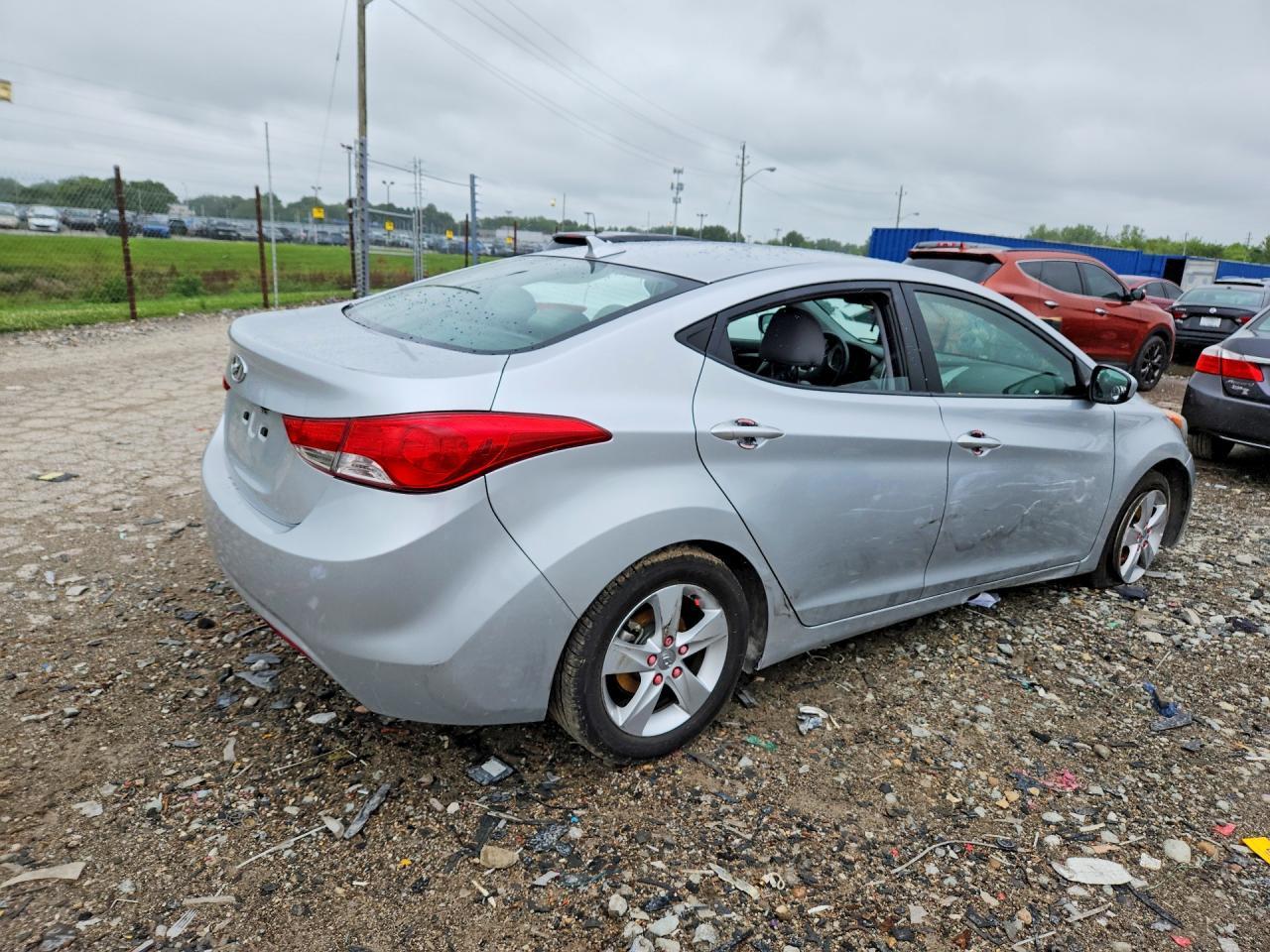 2013 Hyundai Elantra Gls - Фото 3