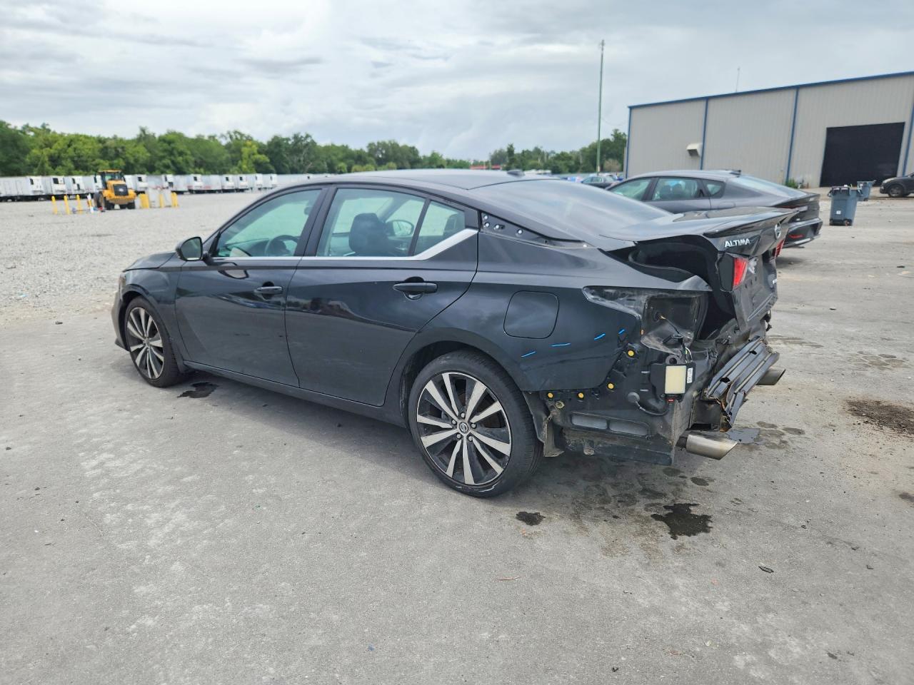 2020 Nissan Altima Sr - Фото 2