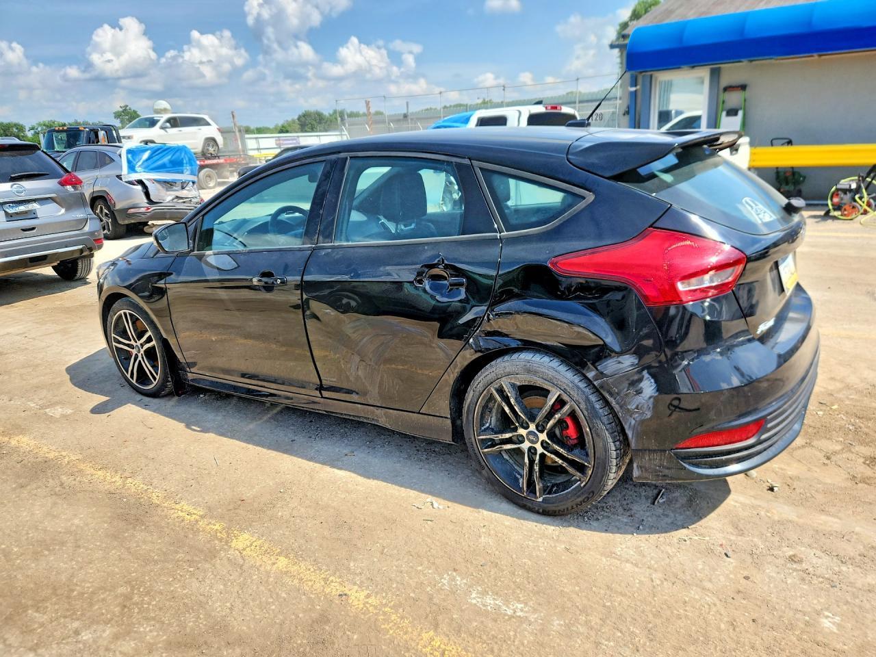 2016 Ford Focus St - Фото 2