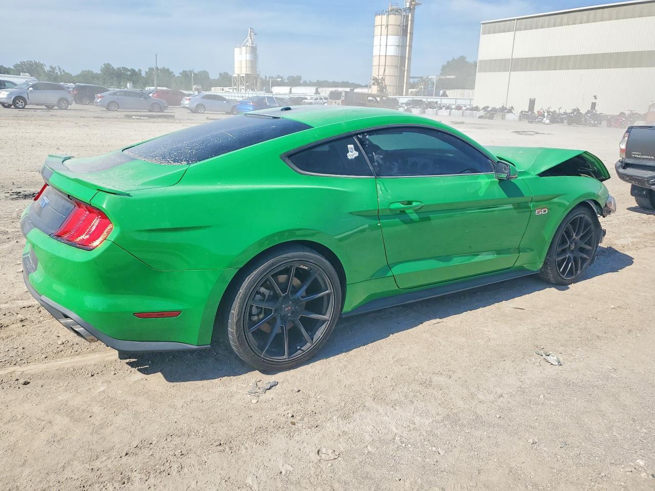 2019 Ford Mustang - Фото 3