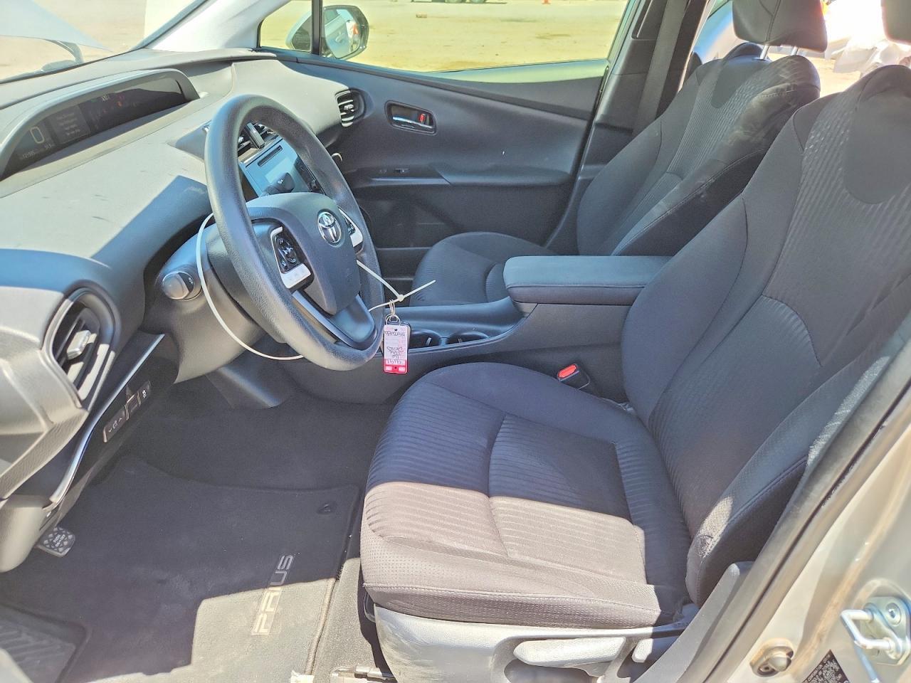 2016 Toyota Prius Two Eco - Image 7