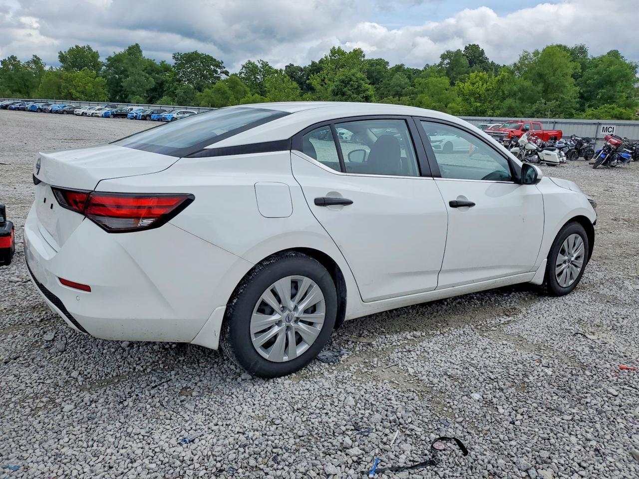 2025 Nissan Sentra S - Image 3