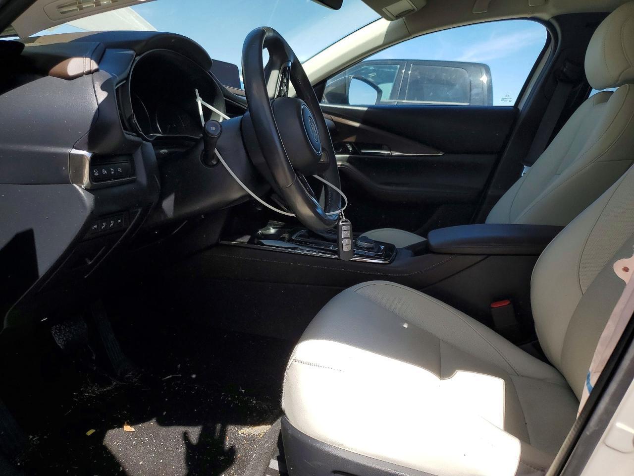 2024 Mazda Cx-30 Premium Plus - Image 7