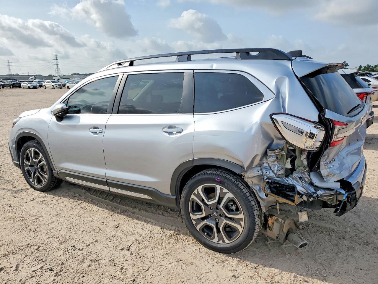 2023 Subaru Ascent Touring - Фото 2