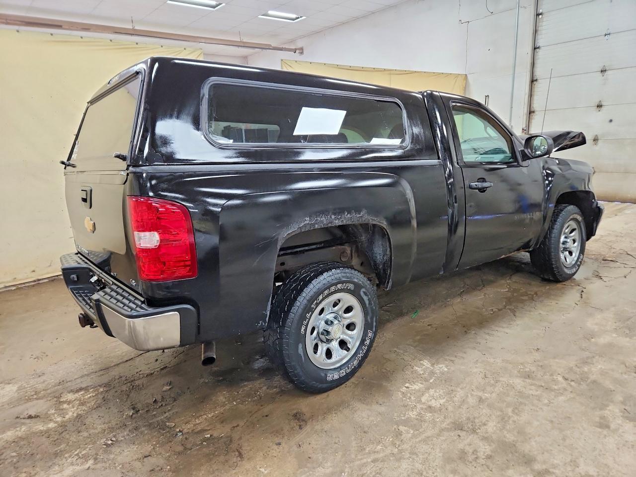 2010 Chevrolet Silverado C1500 - Фото 3