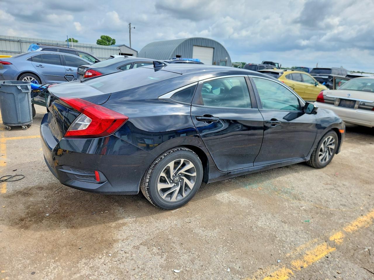 2018 Honda Civic Ex - Фото 3