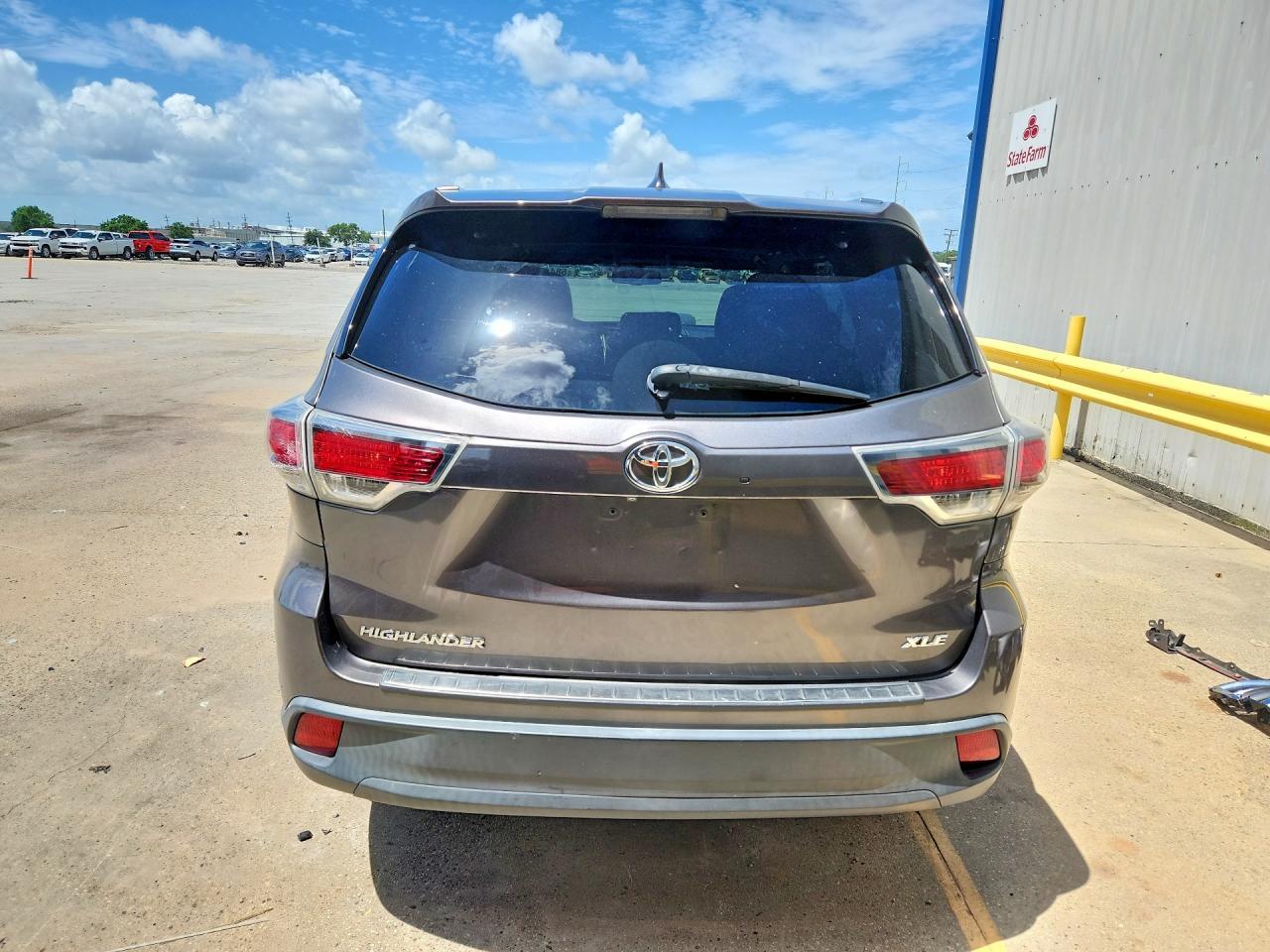 2015 Toyota Highlander Xle - Image 6