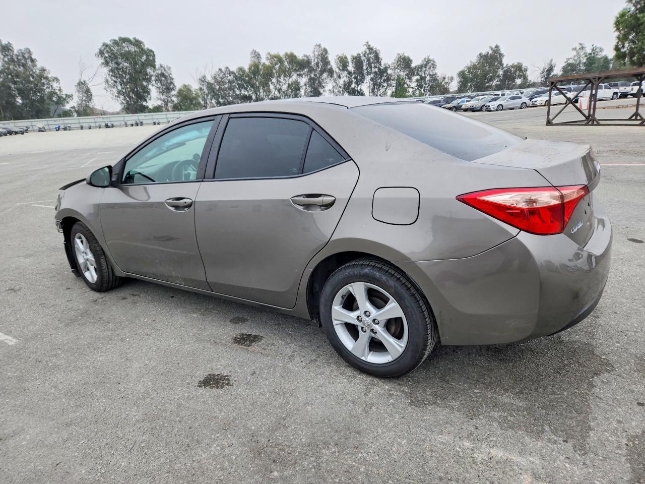 2018 Toyota Corolla Le - Фото 2