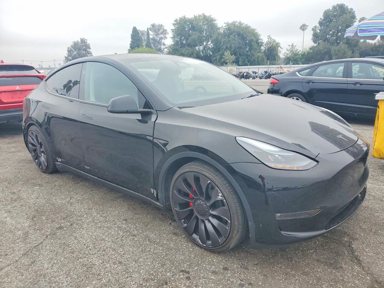2024 Tesla Model Y - Image 4