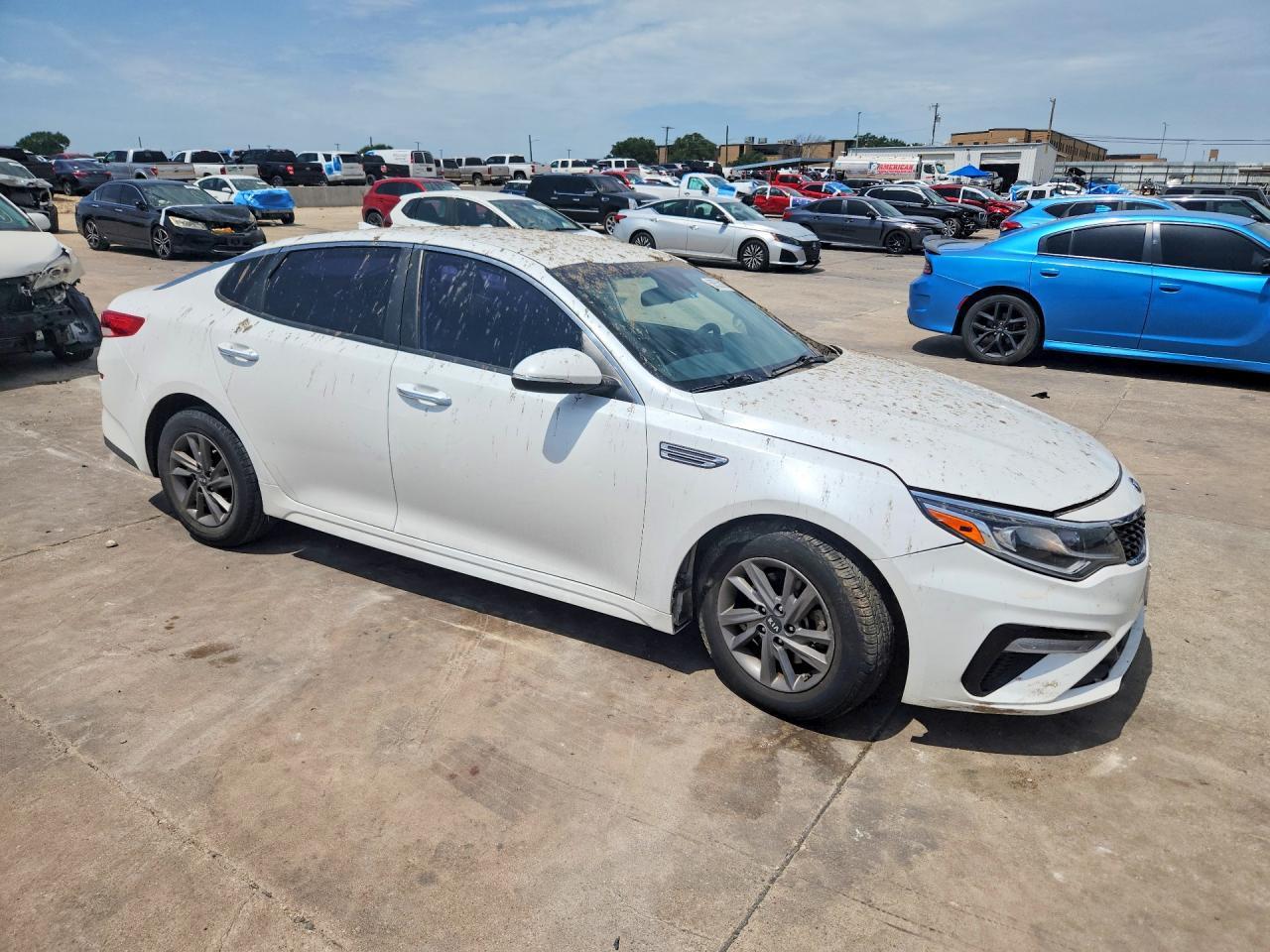 2020 Kia Optima - Image 4