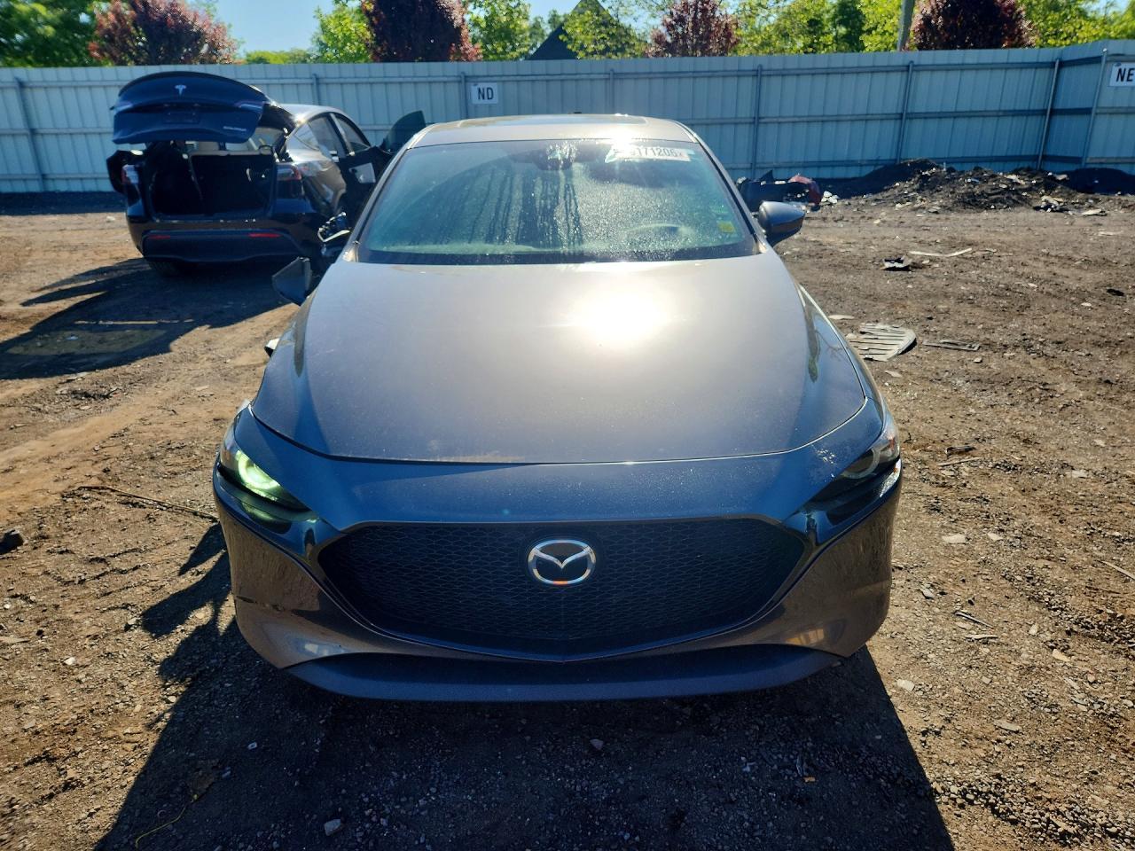 2019 Mazda 3 Premium - Фото 5